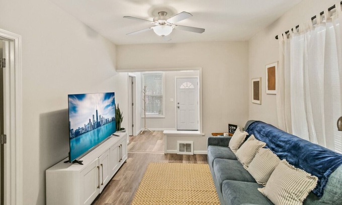 Waukegan Casa | Beautiful Updated Home near Great Lakes Naval Base