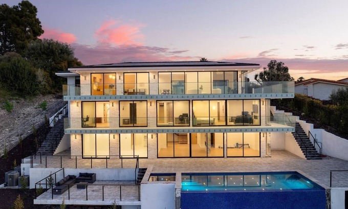 Palos Verdes Estates Casa | Beautiful Ocean View Property
