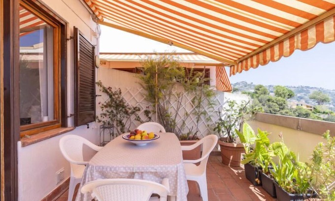 Ospedaletti Apartamento | Beautiful View by Interhome