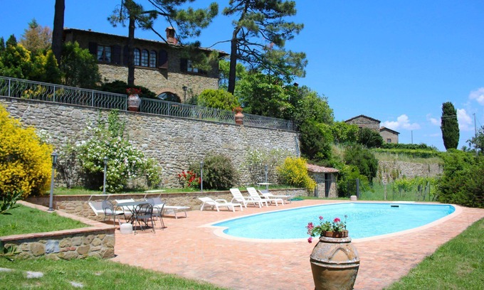 Palazzuolo Alto Villa | Hermosa Villa con piscina privada y jardín. Zona muy pintoresca y tranquila. Monte San