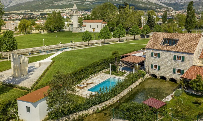 Solin Villa | Beautiful Villa Draga, in Dalmatia, with a Pool