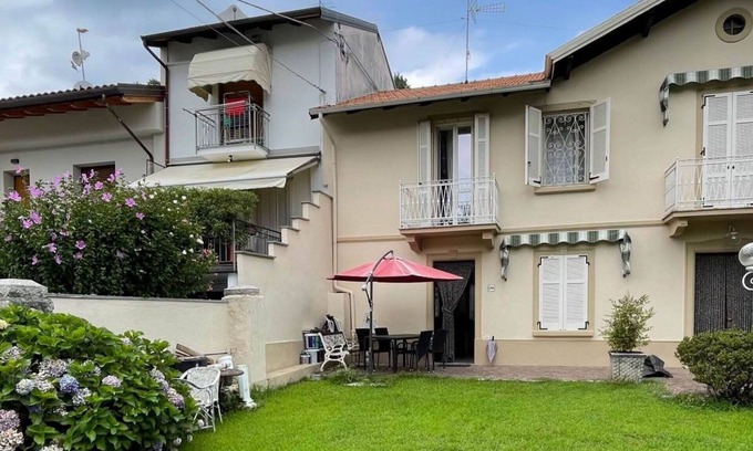 Mergozzo Casa | Estupenda casa de vacaciones para 4 personas con WIFI, TV, balcón y mascotas permitida