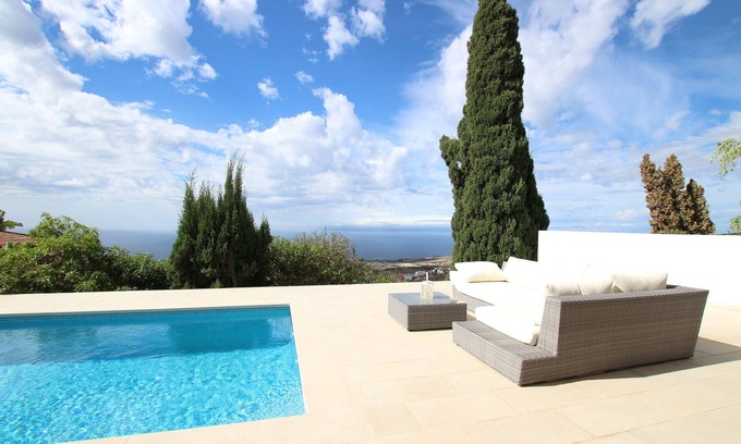 Armenime Villa | Preciosa Casa para 4p. piscina privada y climatizada, Wi-Fi, a 9min de la playa