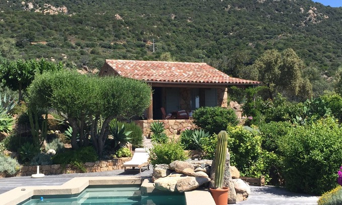 Coti-Chiavari Casa | Hermosa villa en un entorno suntuoso con playa privada!