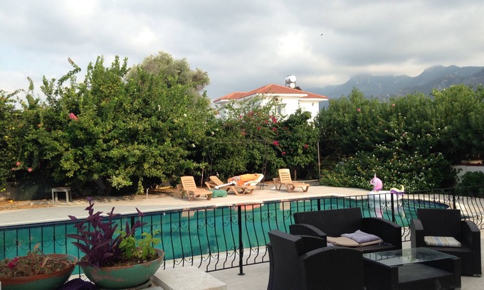 Kyrenia Villa | Hermosa Villa en Catalkoy, Girne