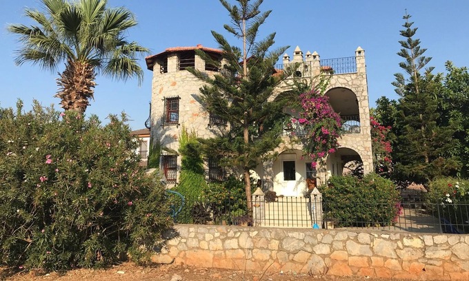 Sarigerme Casa | Hermosa villa en la ubicación superior de la ladera con hermosas vistas al mar