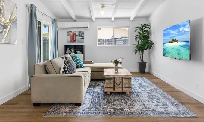 Rowland Heights Villa | Beautiful Villa Near Disneyland