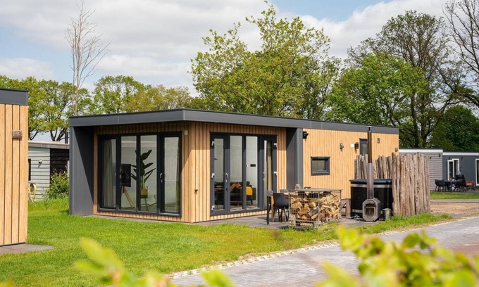 Municipality of Rijssen-Holten Casa | Beautiful wooden cottage with hot tub