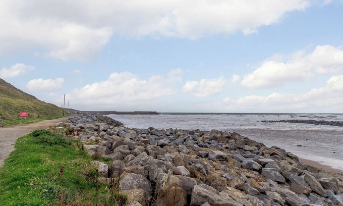 Skinningrove Cabaña | Beautifully furnished cottage situated close to the famous Cleveland Way.