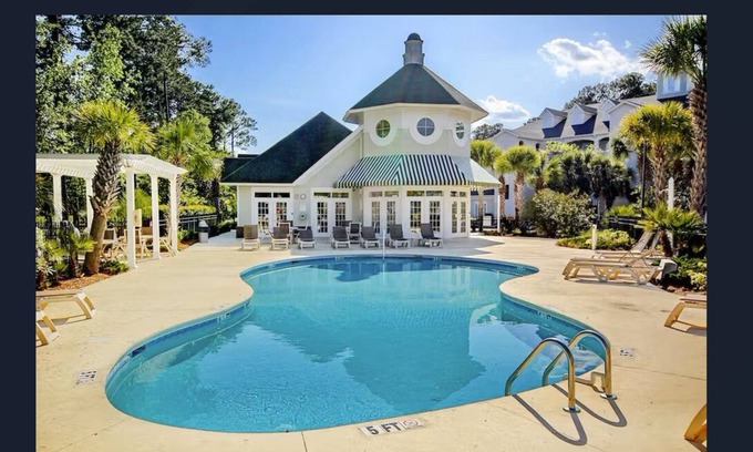 Carolina Forest Condominio | Beautifully decorated 2BD condo on World Tour Golf Course.