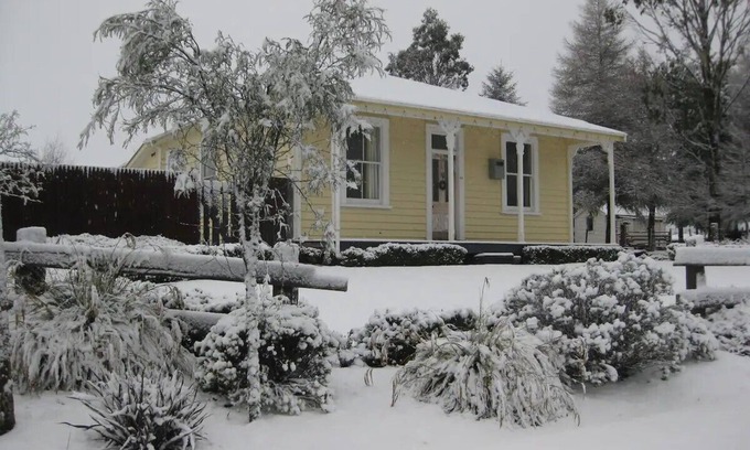 National Park Village Casa | Beautifully Refurbished Historic Railway Cottage