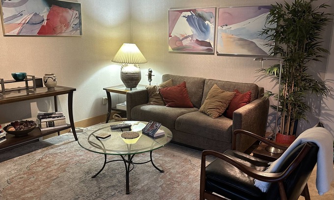 Aspen Casa | Beautifully remodeled re-furnished, 2 bedroom 2 bath Aspen condo.