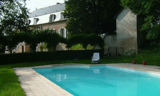 Tracy-sur-Loire Casa | Le Couvent de Tracy: hermosa renovación, piscina privada; magnífica vista del Loira