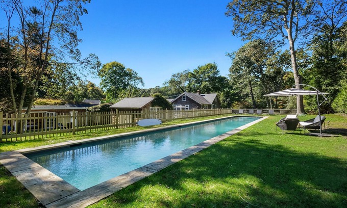 East Hampton North Cabaña | Beautifully renovated beach cottage close to the beach and East Hampton Village