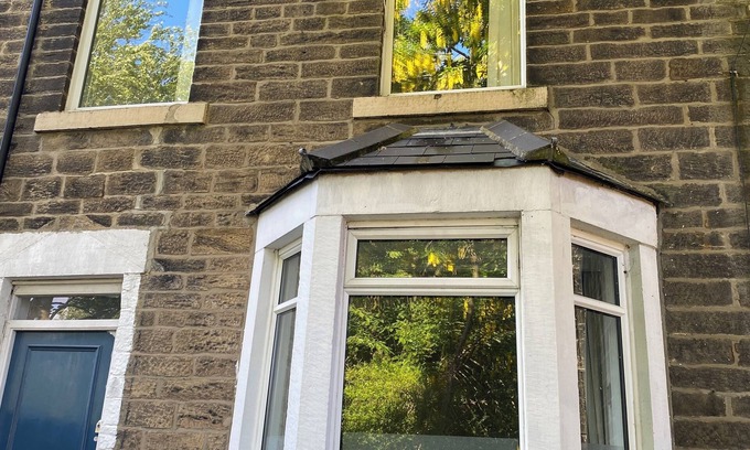 Gosforth Casa | Beautifully restored Georgian home: 3 large bedrooms and 2 bathrooms - sleeps 8