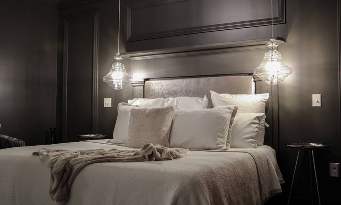 Gallatin Cabaña | Beautifully Restored Historic Guesthouses /Boutique Finishes /Close to Nashville