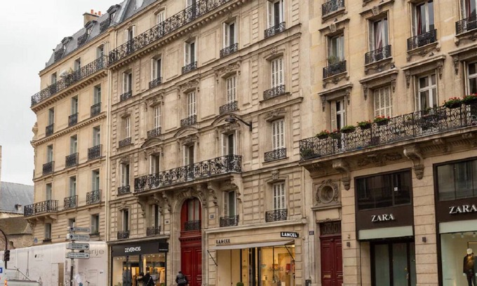 6th Arrondissement Apartamento | BEAUTIFULLY VINTAGE- STUNNING ART DECOR IN ST GERMAIN DES PRES