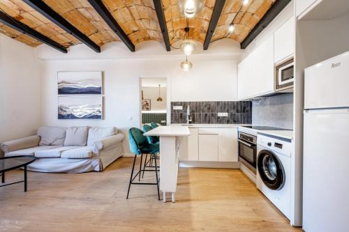 El Baix Guinardo Apartamento | BeBarceloner Eixample Apartments - 4 bedrooms