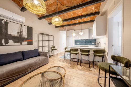 El Baix Guinardo Apartamento | BeBarceloner Eixample Apartments- 4 bedrooms