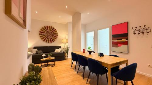 Berg am Laim Apartamento | BeckHomes Munich, 210 QM, 20 Guests, 7 BR, 3 stylish central separable apartments or one large unit