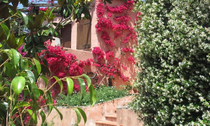 Olbia Cama Y Desayuno | Bed and Breakfast Dessole