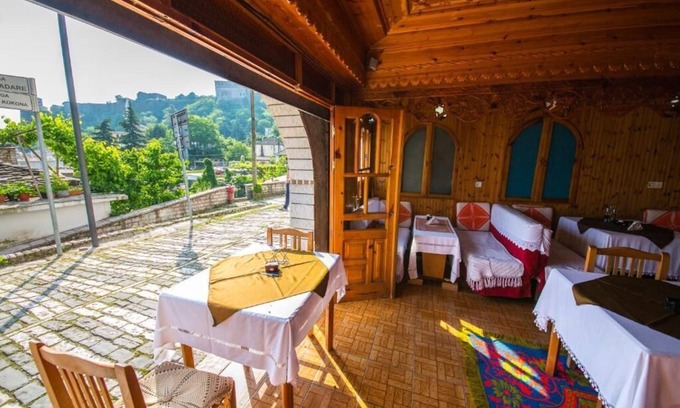 Gjirokaster Cama Y Desayuno | Bed and Breakfast Kotoni
