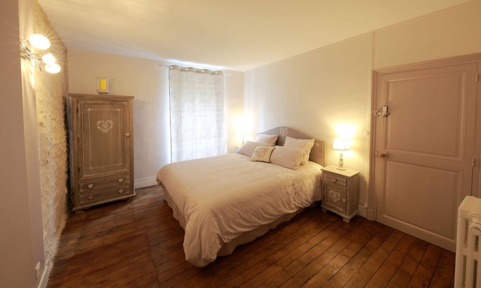 Latille Casa | Cama y desayuno La Loge des Fées Ch. Melusina
