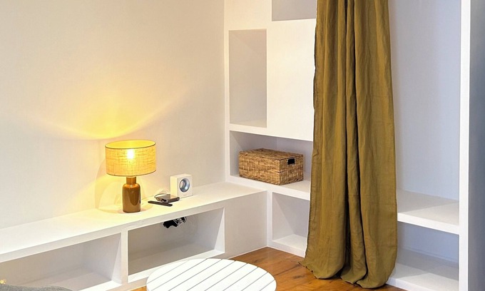 Gambetta Cama Y Desayuno | Bed and breakfast, Montpellier city center