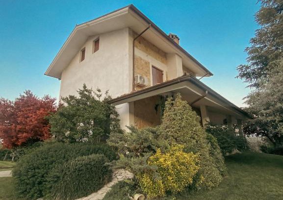 Rosciano Cama Y Desayuno | Bed & Breakfast Le Coccinelle