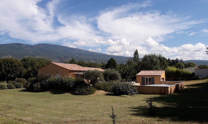 Bedoin Villa | Bedoin nueva villa (100m centro de la ciudad) Mont Ventoux, piscina privada