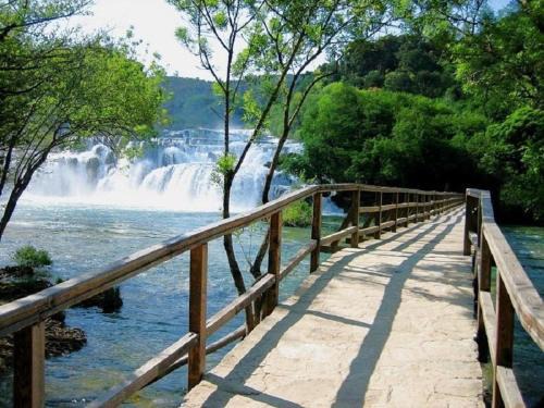 Razvode Casa | Bedroom for 3, in a nature house under mountain, 14 km to NP Krka, 30 mins drive to beach