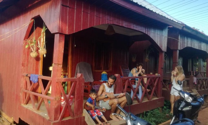 Ban Lung Casa | Bee Bee's Chalets home stay and trekking