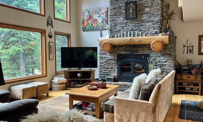 Big Sky Casa | Beehive Lodge - ski in ski out access to Big Sky Resort