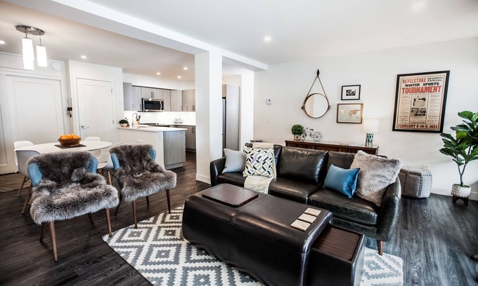 Revelstoke Condominio | Begbie Mountain Escape with Hot Tub