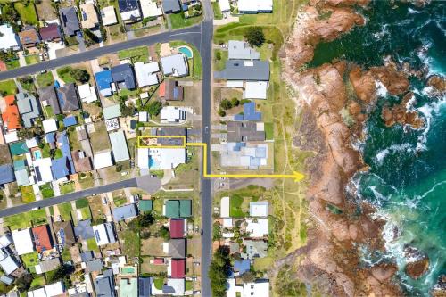 Anna Bay Casa | Bel Air, 8A Ocean Ave - pet friendly, water views and air con