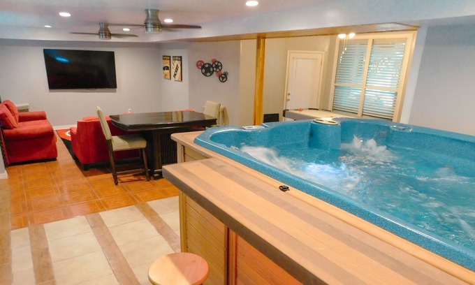 Westside Casa | Bel-Air of Hidden Hills w/ Private Swim Spa
