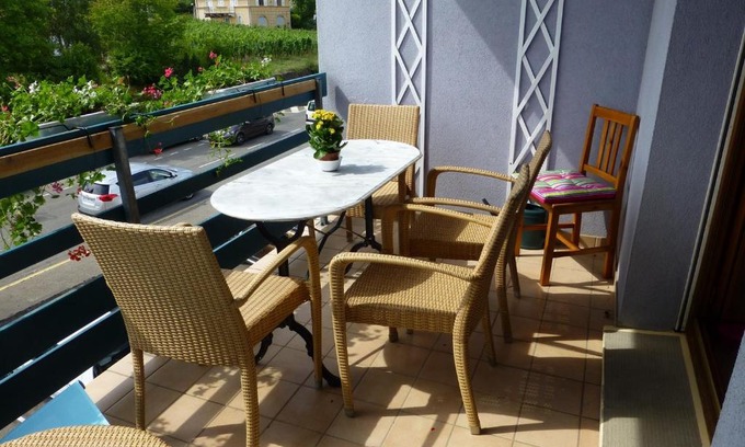 Ribeauville Casa | Bel appartement 2 pièces, balcon, garage gratuit