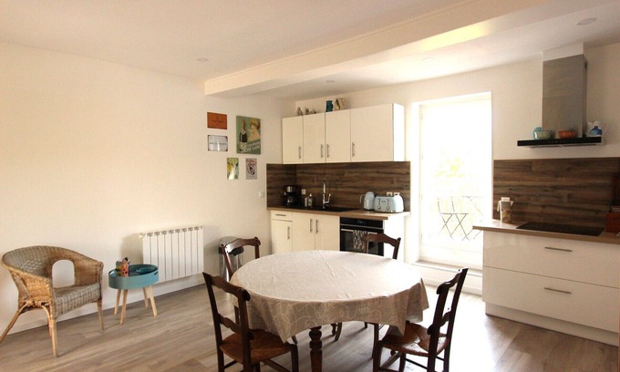 Forcalquier Apartamento | Bel Appartement Avec Balcon au Coeur de Forcalquier