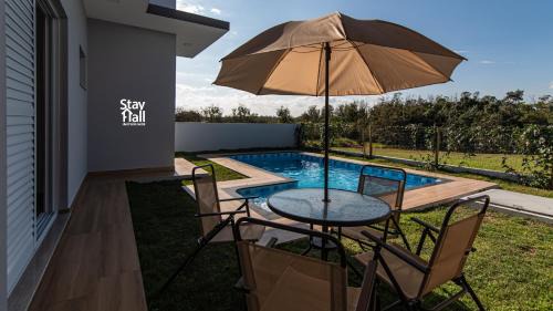 Aguas de Santa Barbara Casa | Bela Casa-3Qrts-Piscina Privativa-SH126
