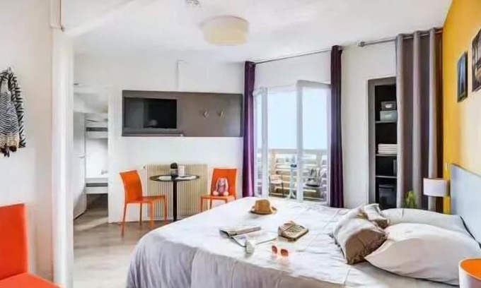 Bouvet Island Apartamento | Belambra Clubs Superbesse - Le Chambourguet - Half-board - Classic accommodation 1 Bedroom 2 Adults and 2 Children Balcony