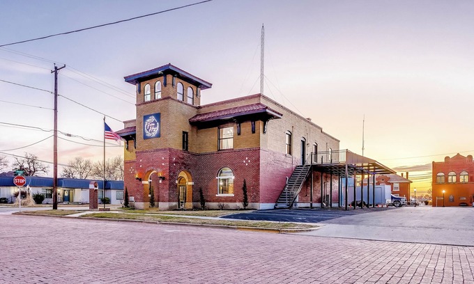 Gainesville Apartamento | Bell Tower Loft - Firehouse 1918