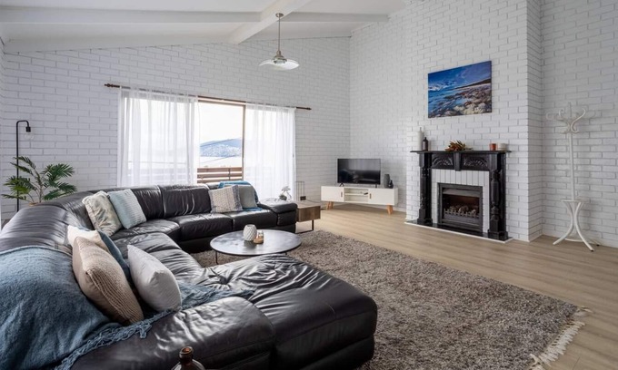 Bellerive Casa | Bella Bellerive Grand Lookout Close to Beach
