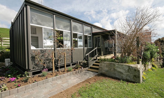 Mangorei Casa | Bella Park - New Plymouth Holiday Studio