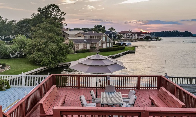 April Sound Casa | Bella Vista - A Sunset Serenity Cove Retreat!
