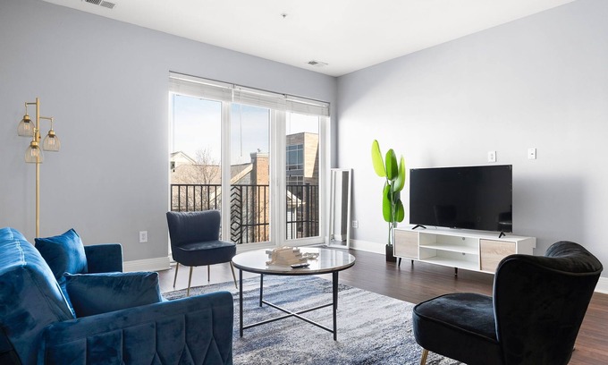 Cole-Noble District Apartamento | Bella Vista Downtown 2BR 2BA