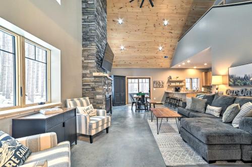 Bellaire Casa | Bellaire Family Cabin All-Season Retreat!