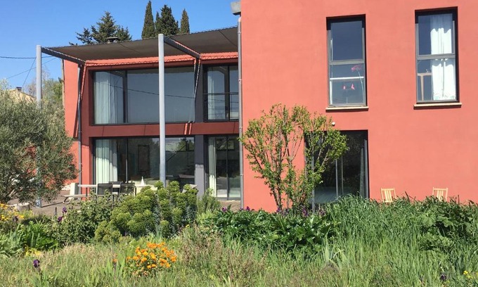 Pujaut Cama Y Desayuno | Belle chambre avec vue dans maison d'architecte
