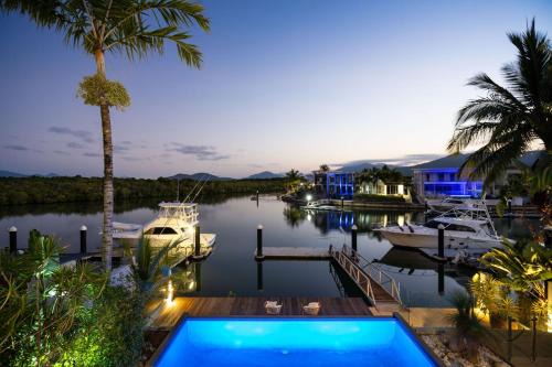 Trinity Park Casa | Belle Escapes Marina Quay