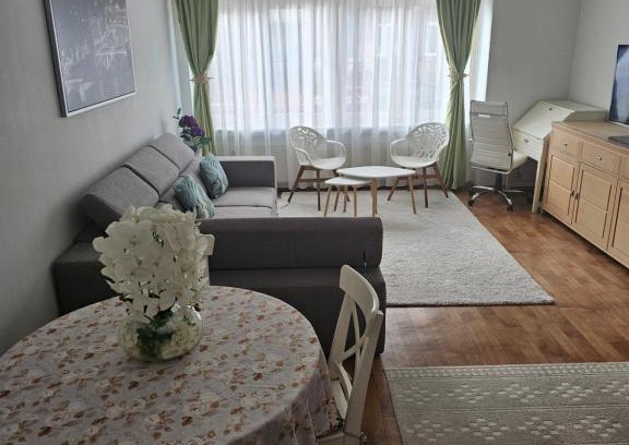 Laken Apartamento | Belle maison !
