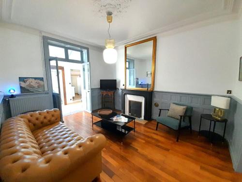 Chateauroux Casa | Belle Maison centrale 8 pers- patio- wifi
